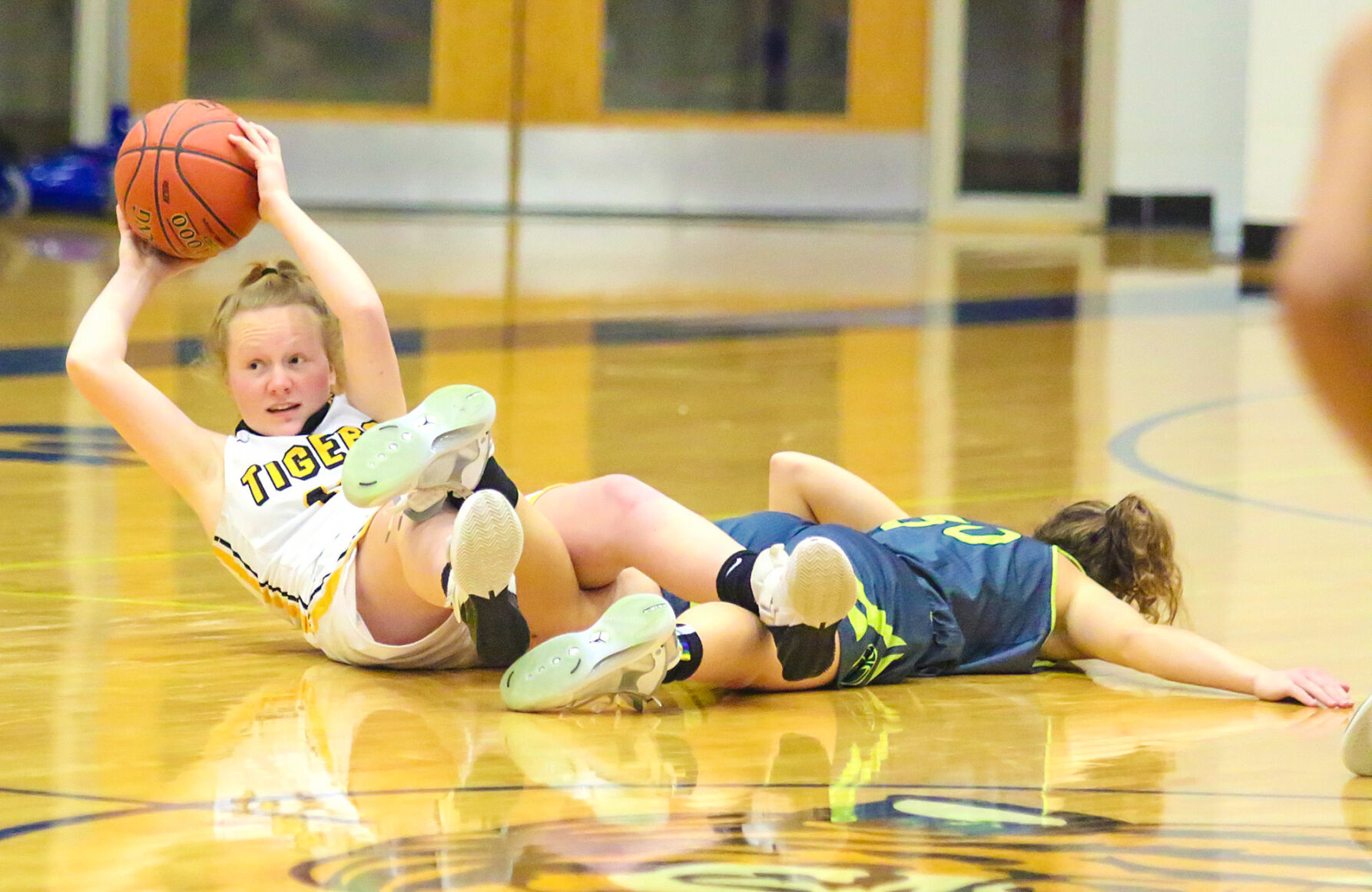 Lindbergh vs. Oakville girls basketball